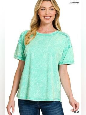 Zenana ACID WASHED ROUND NECK T-SHIRTS
